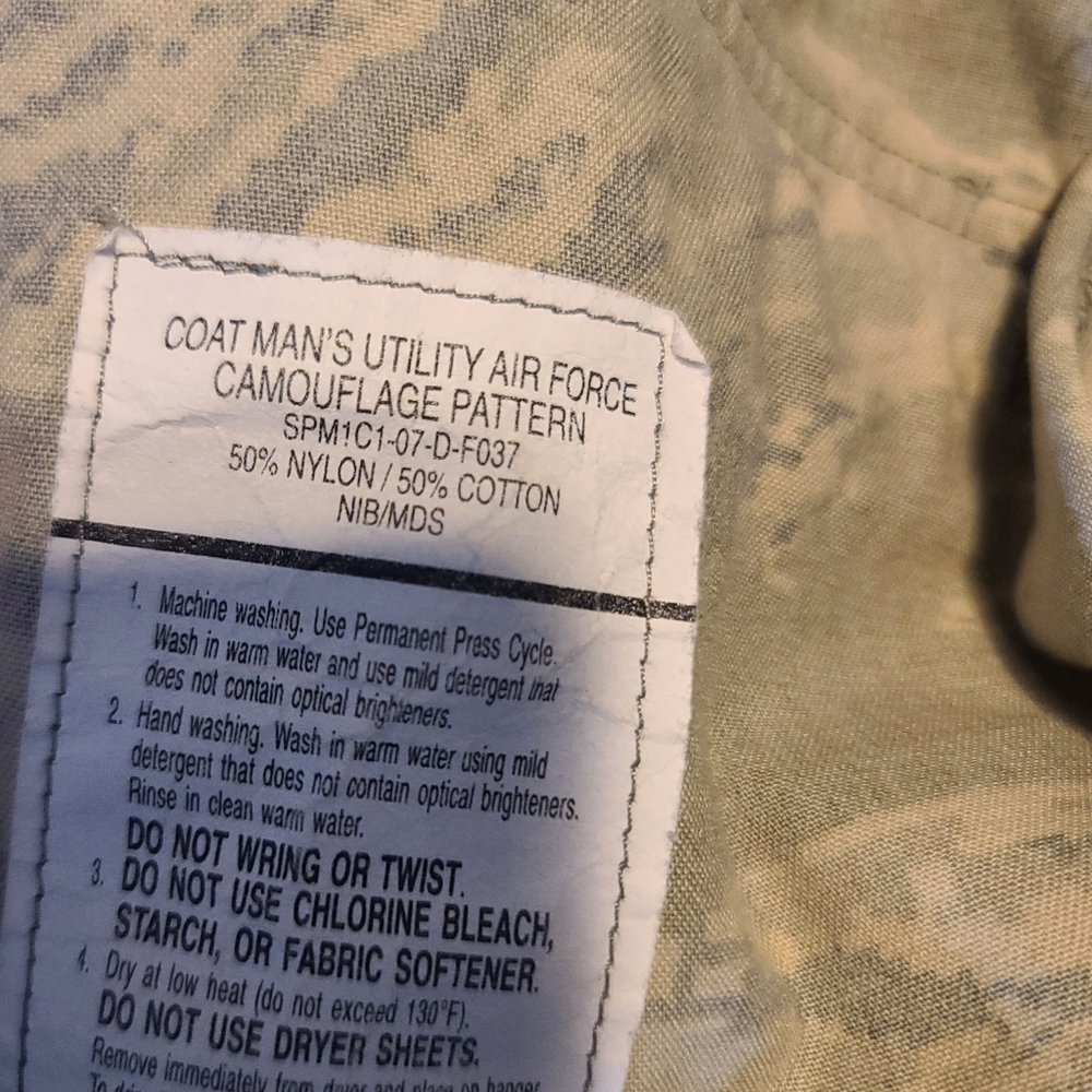 Air Force Issued Camo Jacket Sz 42R - Picture 6 of 6